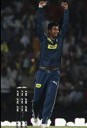 Pragyan Ojha IPL 2010 Purple Cap Winner Pragyan Ojha IPL 2010 Purple Cap Winner