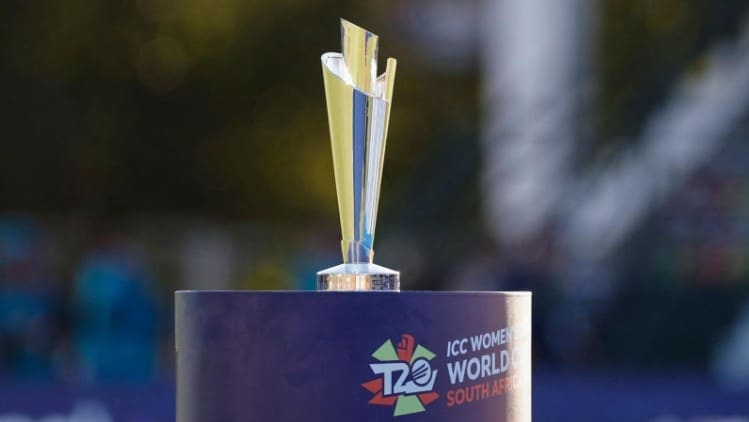 Fastest Century in Women's T20 (Overall - Including Domestic and T20I) Fastest Century in Women's T20 (Overall - Including Domestic and T20I)