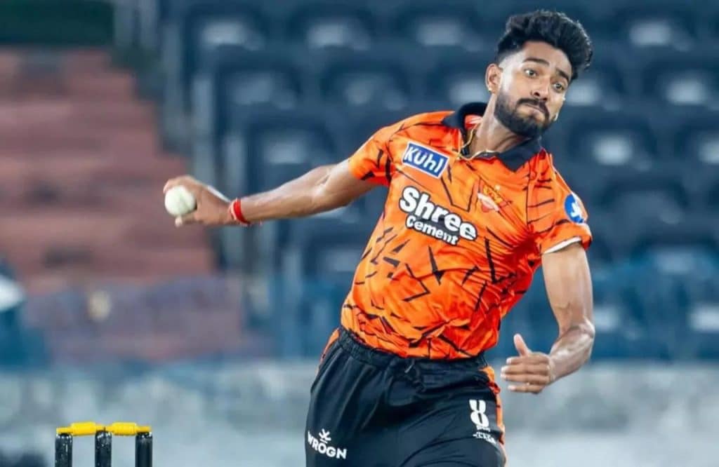 Praful Hinge - 4/34 Praful Hinge - 4/34