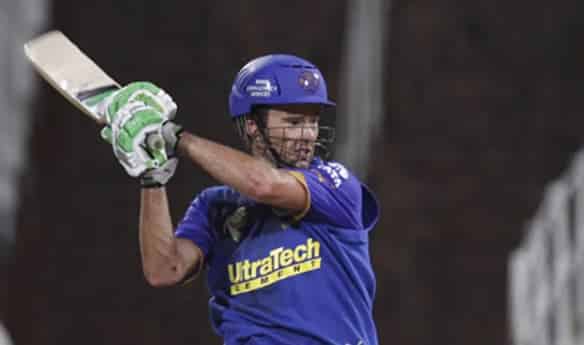 Rob Quiney (RR) 2009 Smashed Six on First Ball in IPL Rob Quiney (RR) 2009 Smashed Six on First Ball in IPL