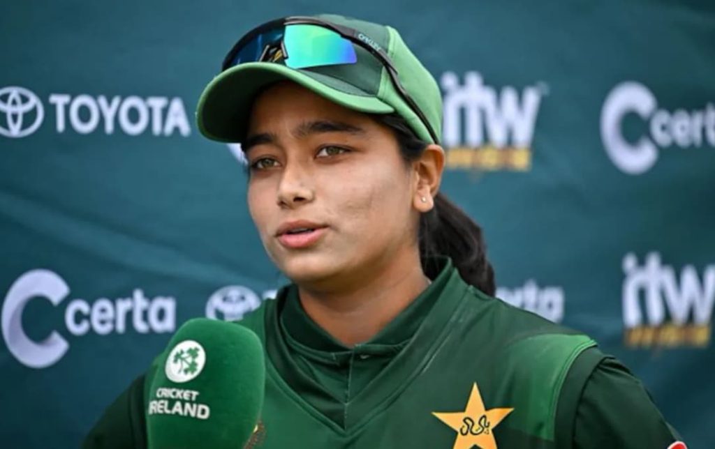 Fatima Sana First Pakistani Woman to Play in The Hundred