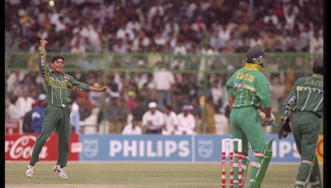 Saqlain Mushtaq: 5/38 vs Bangladesh (1997, Colombo) Saqlain Mushtaq: 5/38 vs Bangladesh (1997, Colombo)