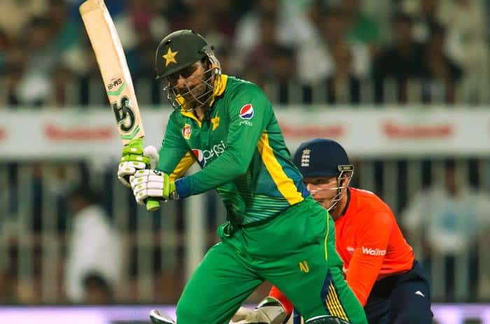 Shoaib Malik (PAK) – 316 Runs, Asia Cup 2004 Shoaib Malik (PAK) – 316 Runs, Asia Cup 2004