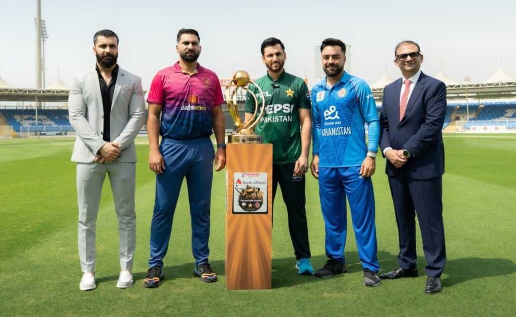Tri-Series Trophy and Captains