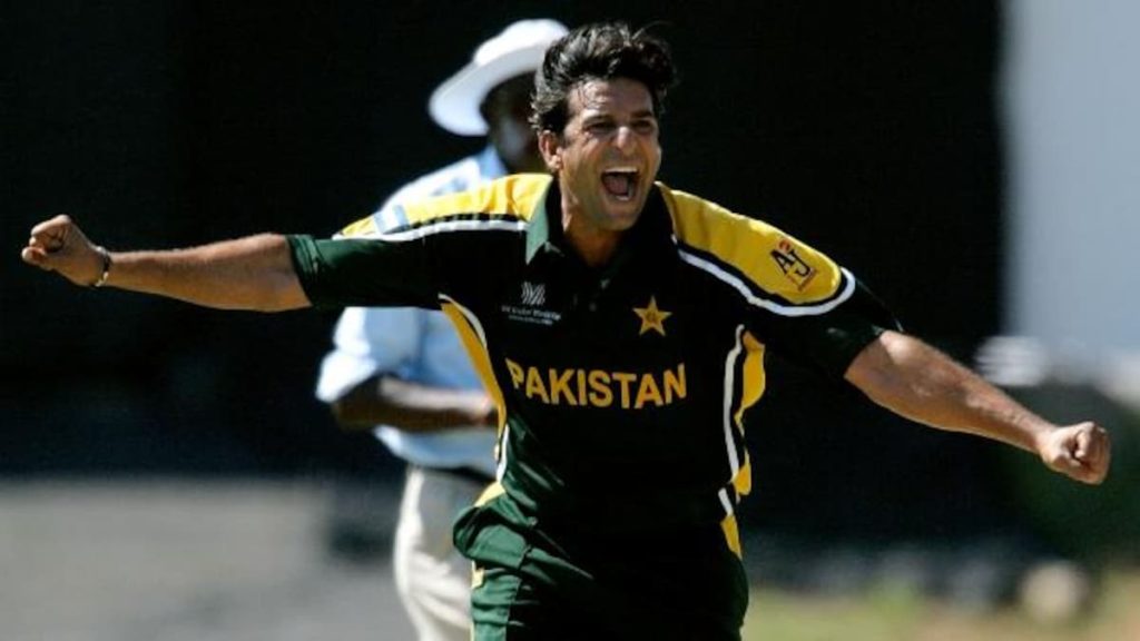 Wasim Akram (Pakistan) - 8 Maidens Wasim Akram (Pakistan) - 8 Maidens